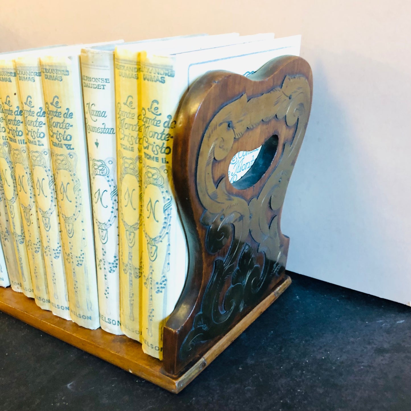 The Director Aubrey - Antique Wooden Book Holder