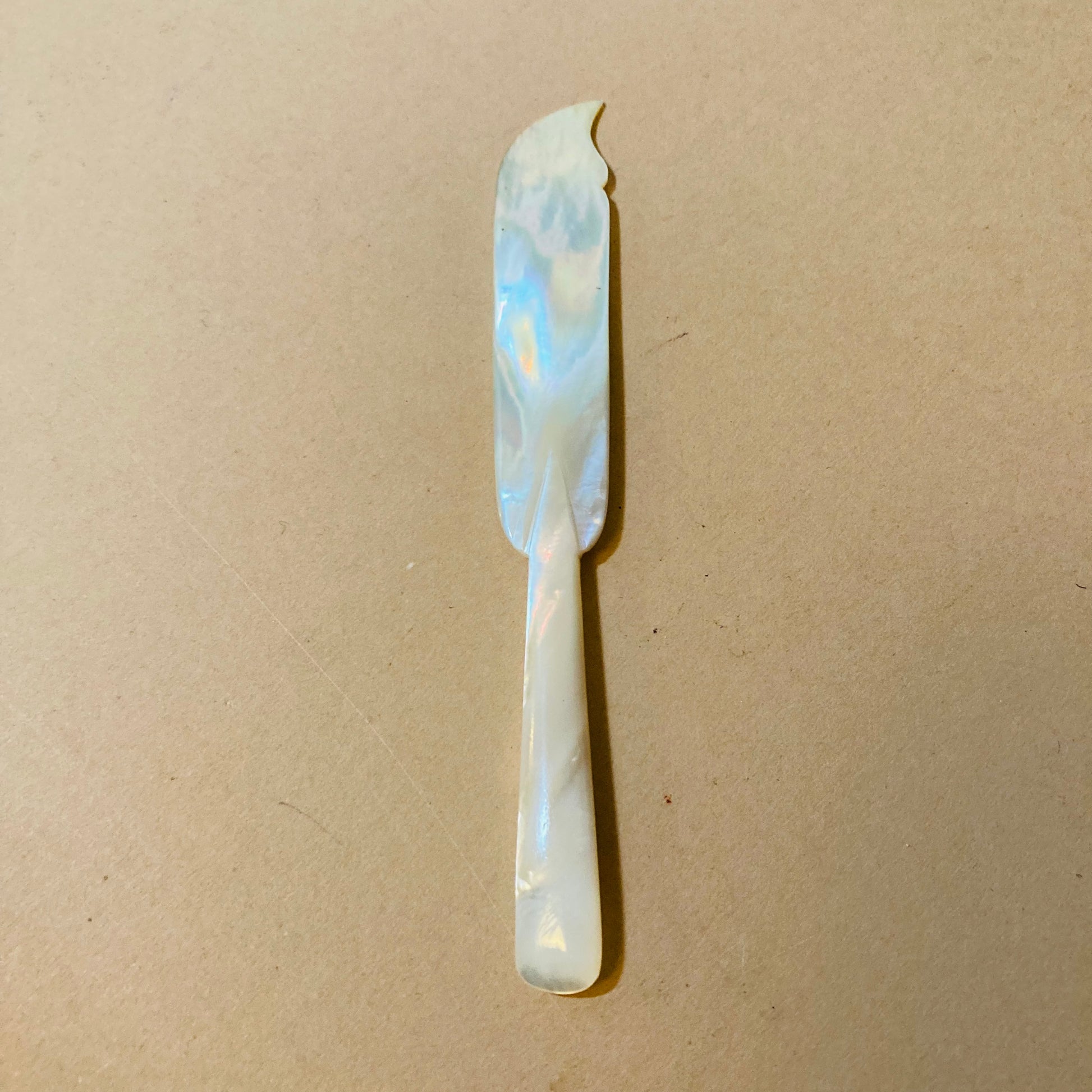 Unusual Antique Mother Of Pearl Caviar Knife