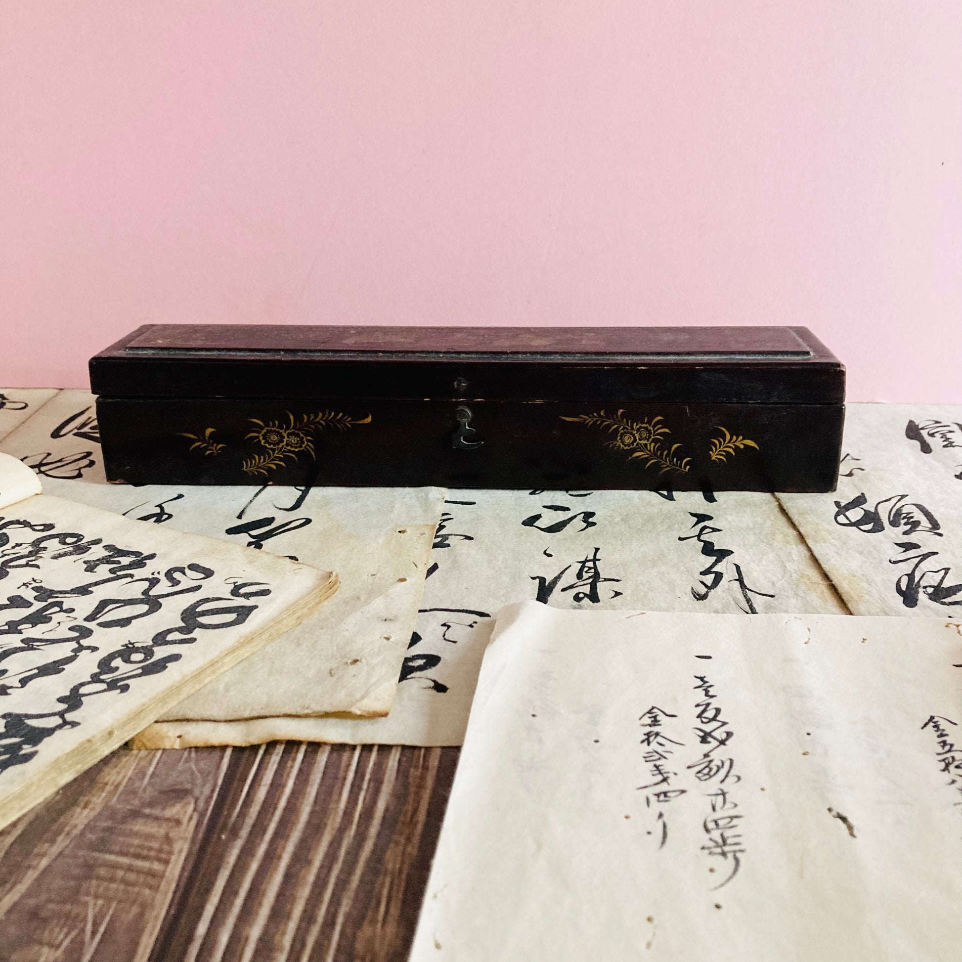 Antique Lacquered Hand Painted Oriental Chinese Fan Box Qing Dynasty