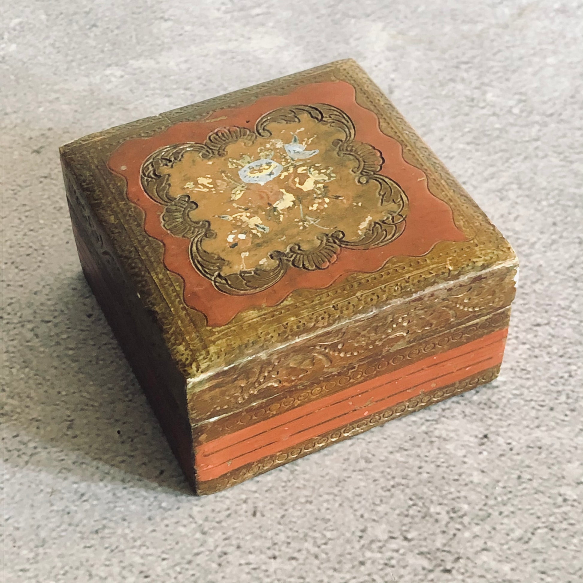 Vintage Paper Mache Box | Traditional Italian Florentine Design