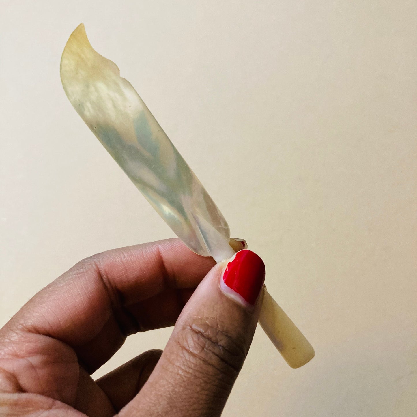 Unusual Antique Mother Of Pearl Caviar Knife