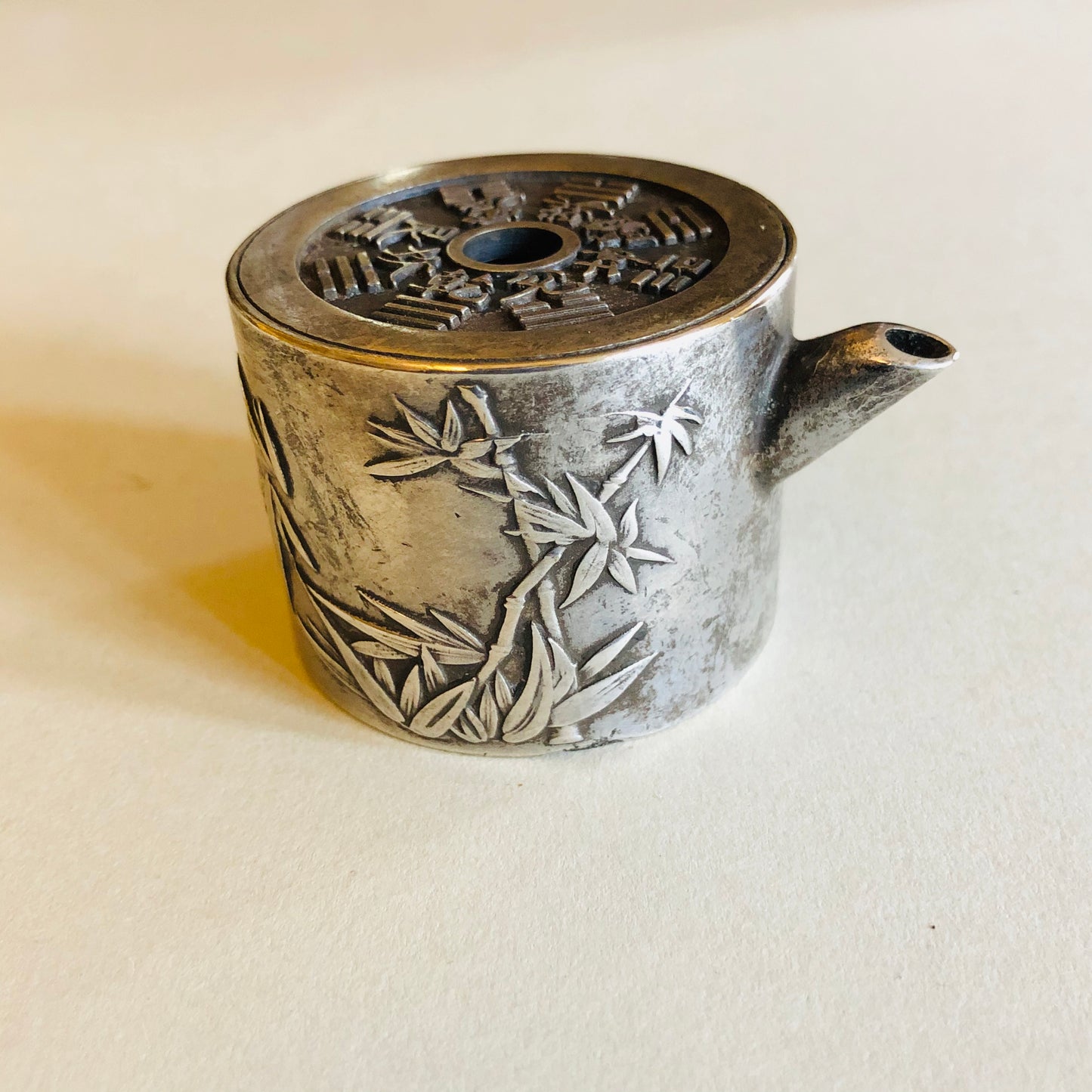 The Director Cindy - Antique Chinese Silver Water Dropper