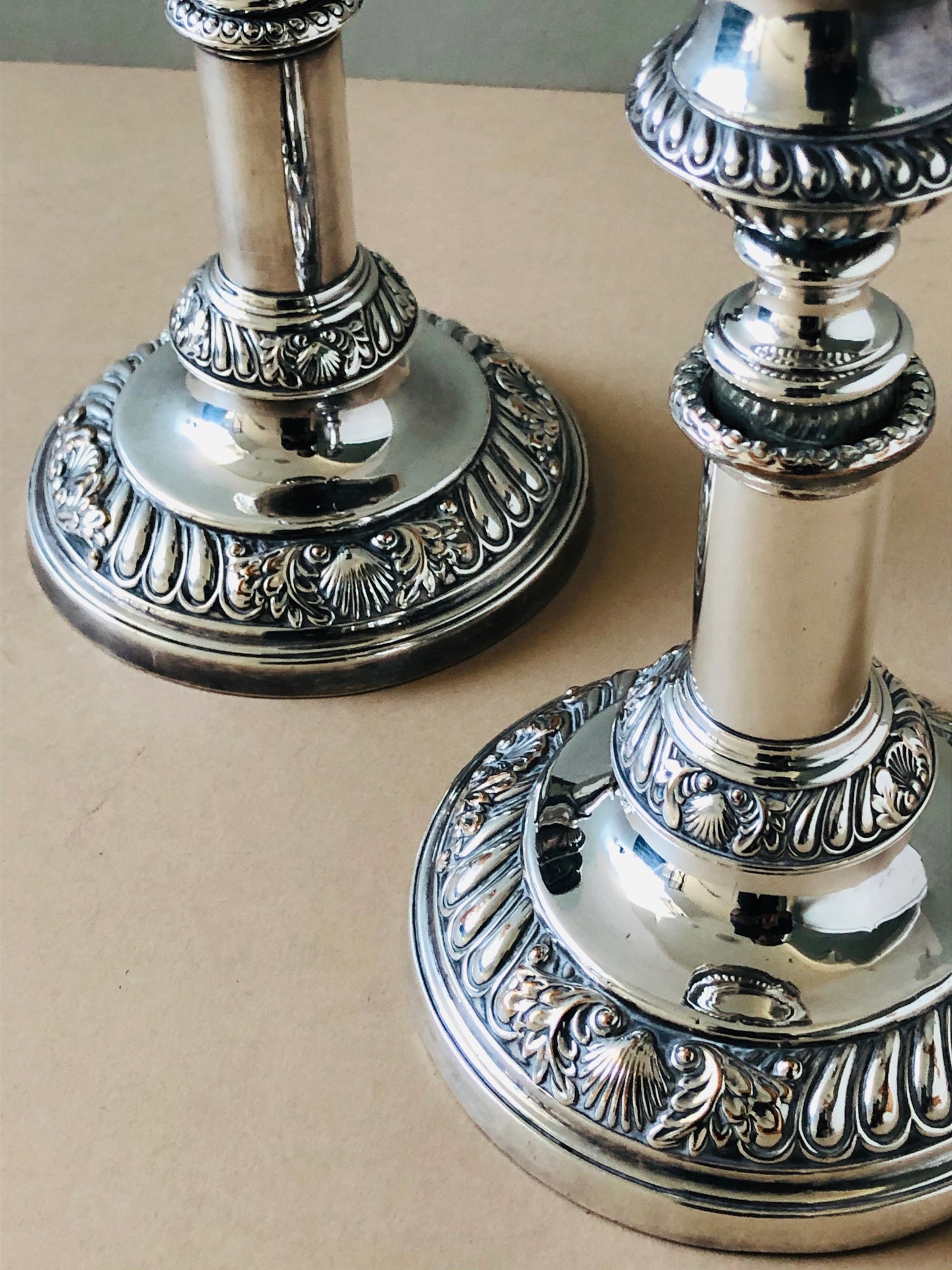 The Director George -  Retractable Silver Candle Sticks