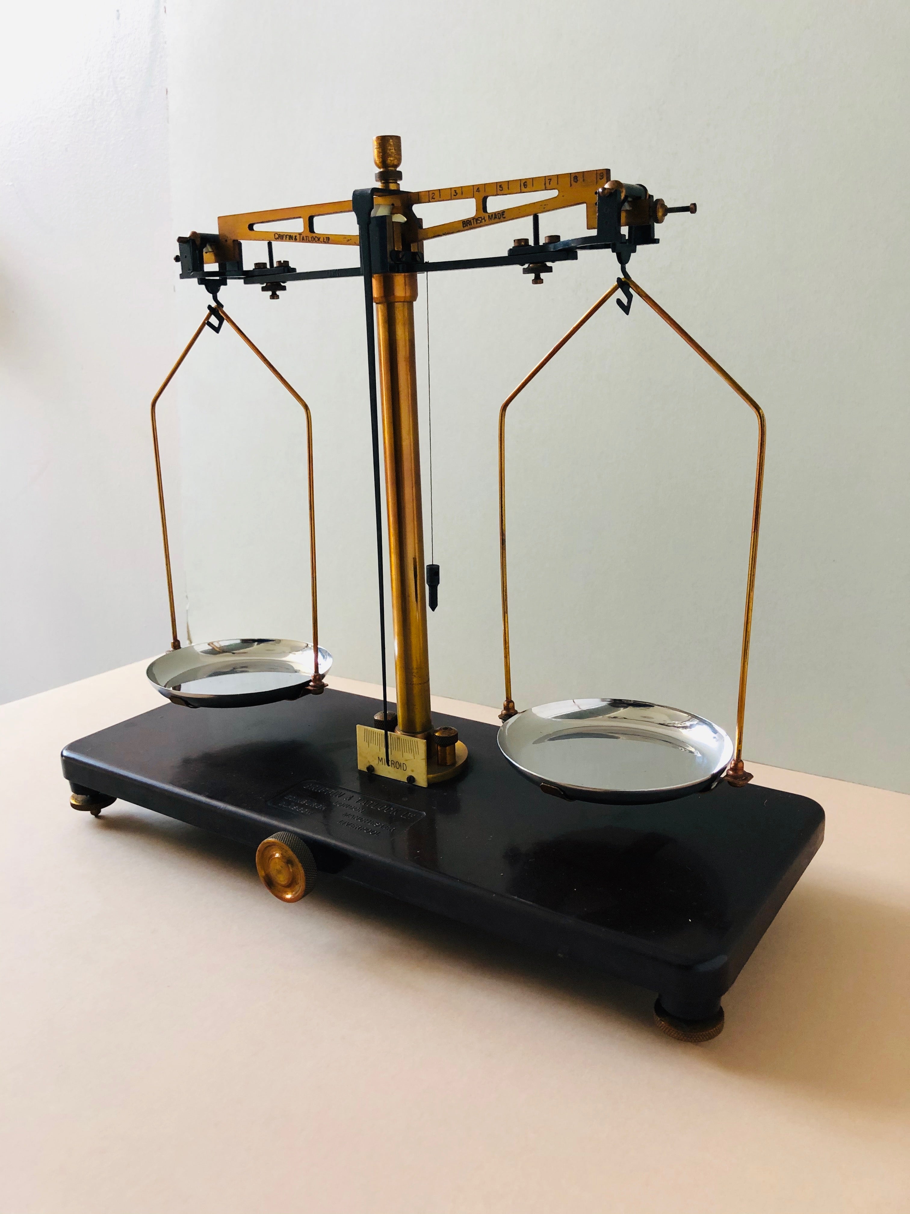 Scale Old Lab Antique Science Laboratory Scales – The Urban Vintage Affair