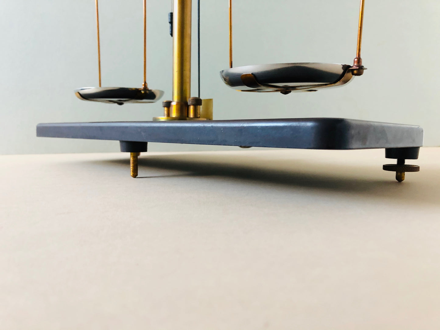 The Director Lee - Laboratory Scales