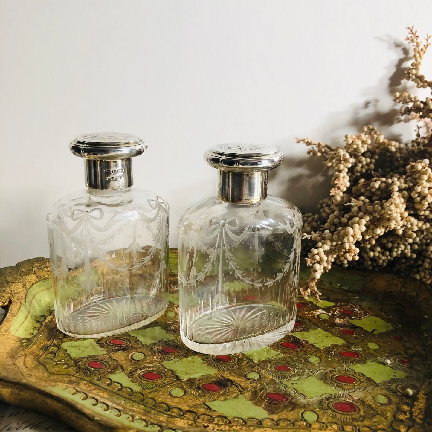Antique Silver Topped Etched Glass Scent Bottle | 1911 London