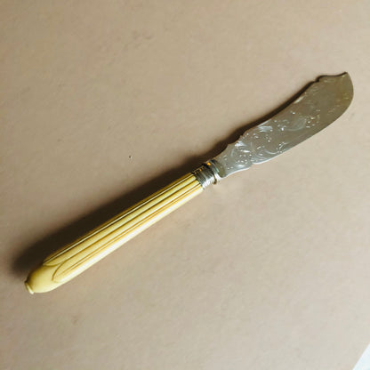 The Headhunter Alex - Antique Silver Engraved Fish Knife