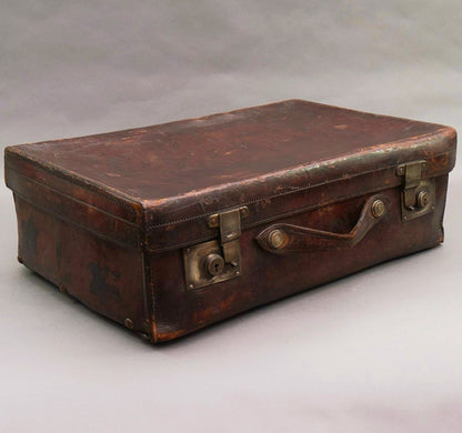 The Goth Cameron - Large Distressed Vintage Leather Storage Suitcase