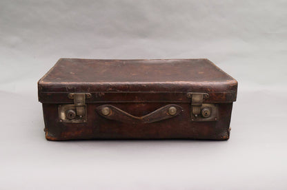 The Goth Cameron - Large Distressed Vintage Leather Storage Suitcase
