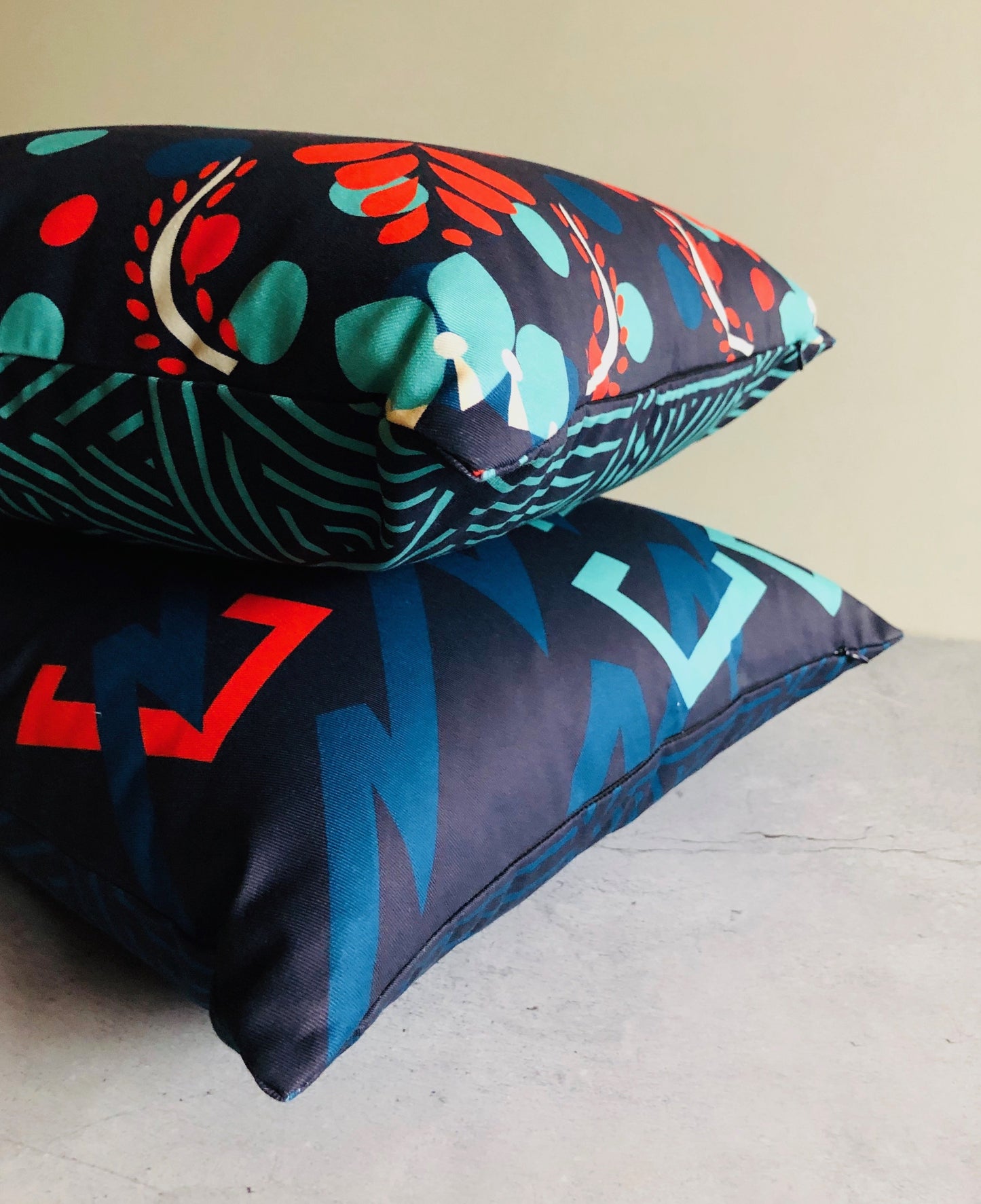 The Sommelier Leslie - Cotton Printed Cushion in Aztec Design